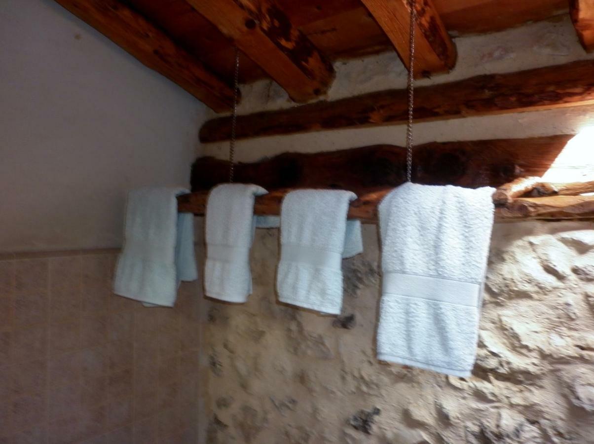 Torremocha de Ayllón Casa Rural Calle Real Bed & Breakfast エクステリア 写真